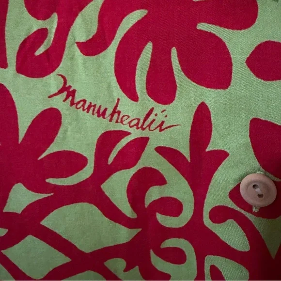 Floral Red and Green Manuheali’i Dress - Picture 9 of 15